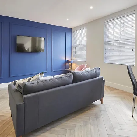 Anya's Lookout - 1 Bedroom In Scarbourgh Apartment *